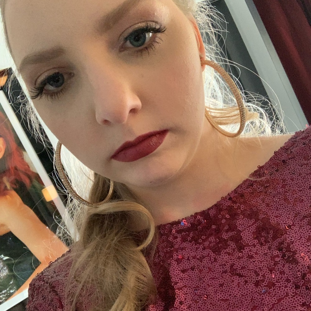 Meet your Posher, Savannah